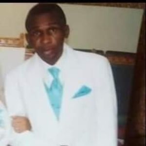 Meet your Posher, Robert earl